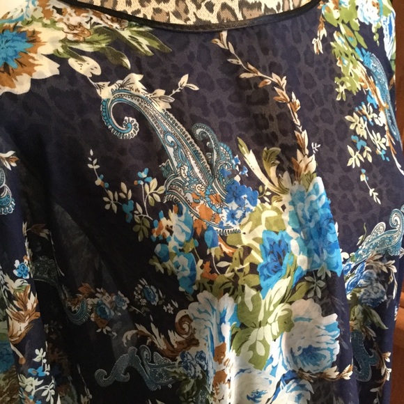 Floral Chiffon Poncho - Picture 3 of 4